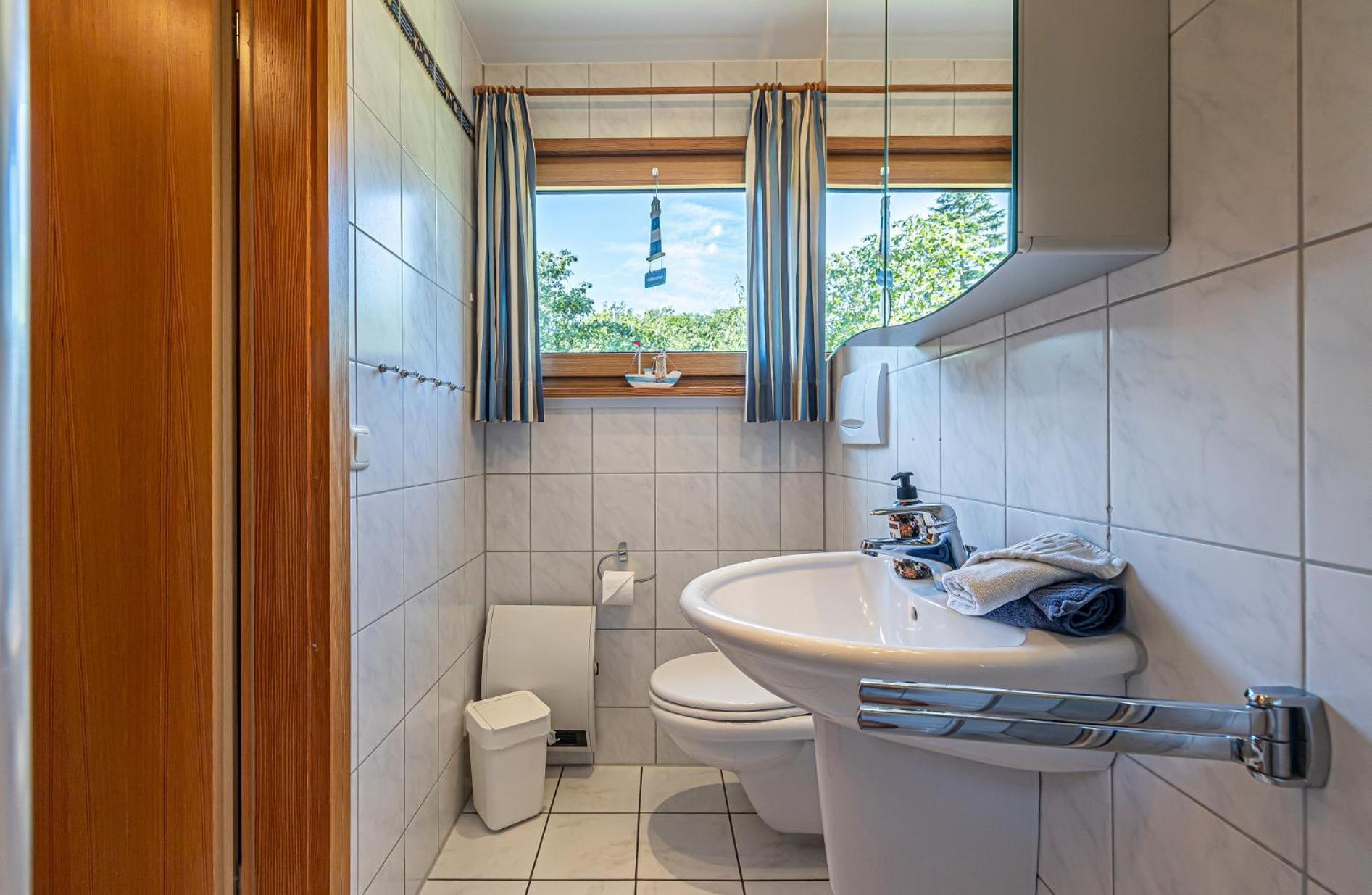 Holiday home Luett Hus - Zeltdachhaus In Strandnaehe